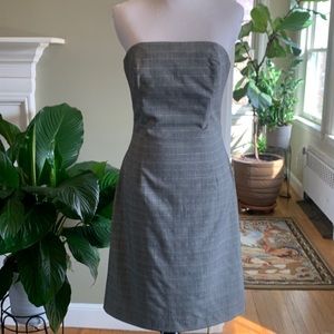 White House Black market NWT originally 128 size 4 includes straps